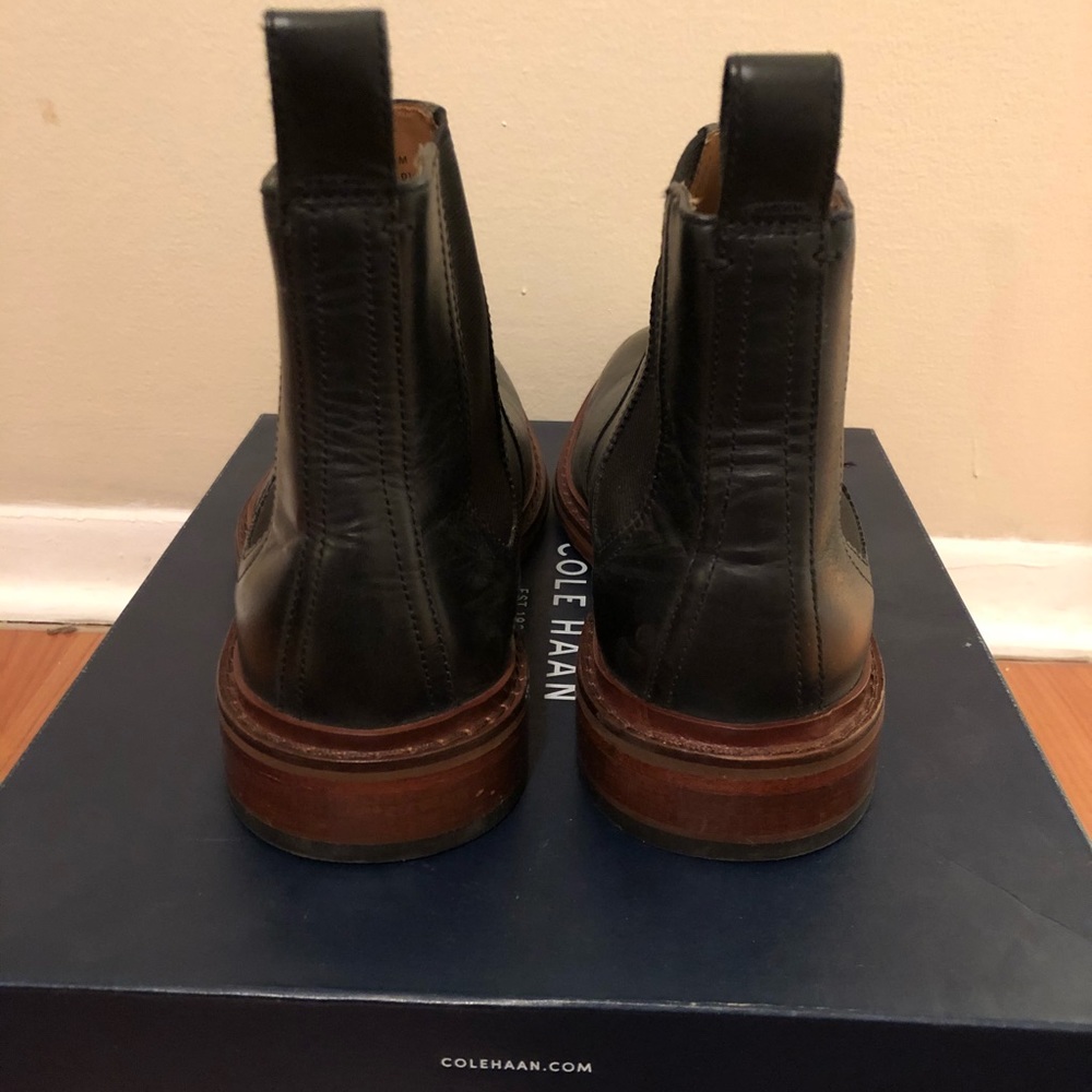 Men’s size 9 Drk Navy Boots